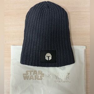 Love Your Melon x Star Wars Mandalorian kids beanie. Brand new, never worn